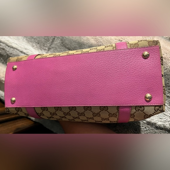 🔥🔥SOLD🔥🔥GUCCI GG Abbey Tote - Picture 6 of 9
